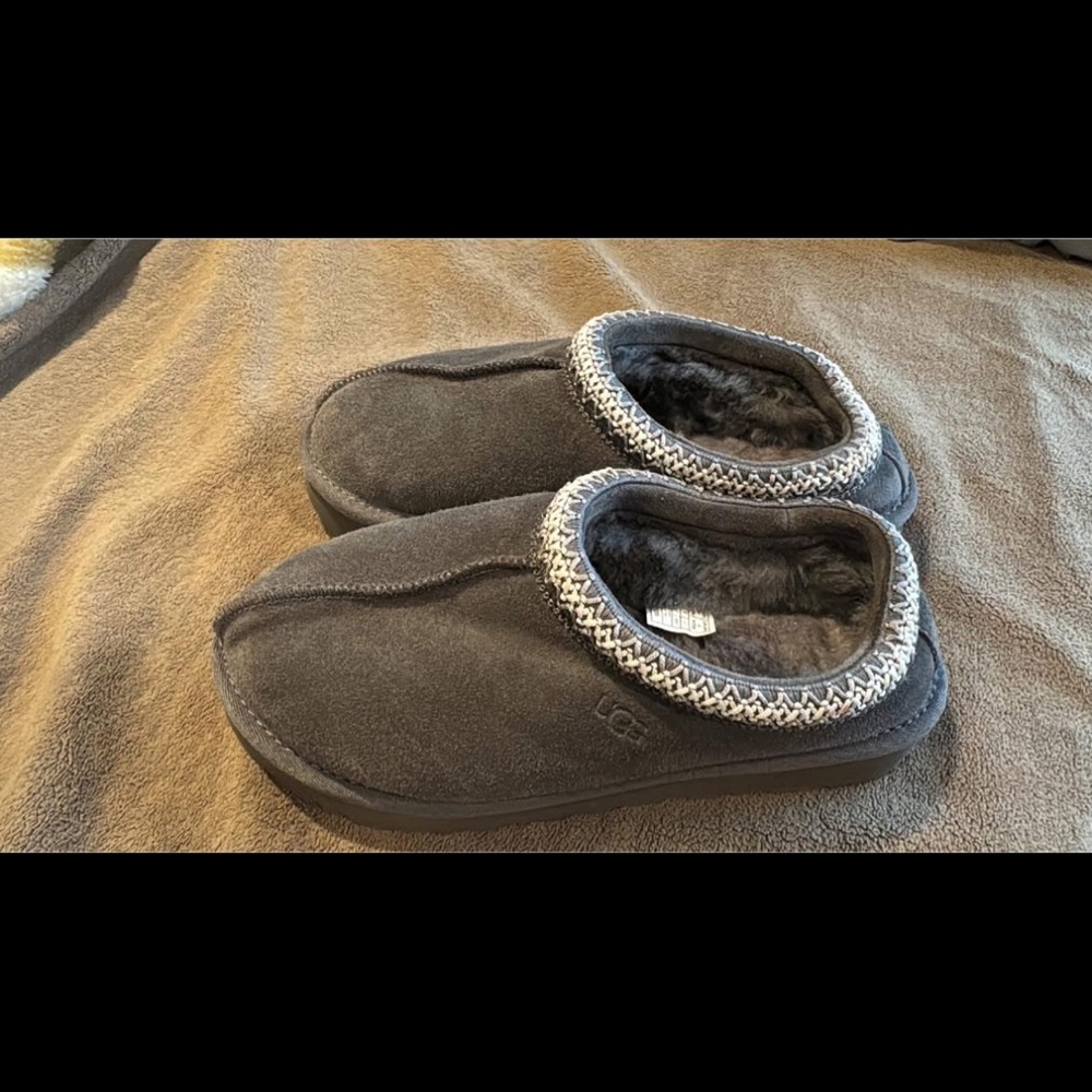 UGG Gray Slippers with Knit Trim